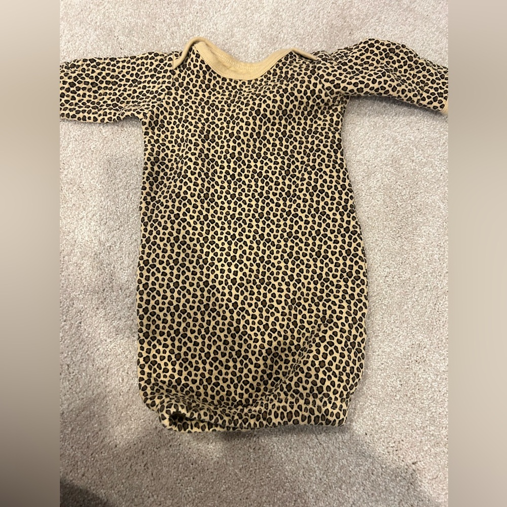 HB Cheetah Print Sleep gown 0-6M